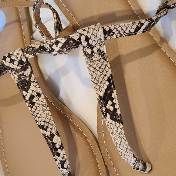 Sandals - Picture 3 of 3